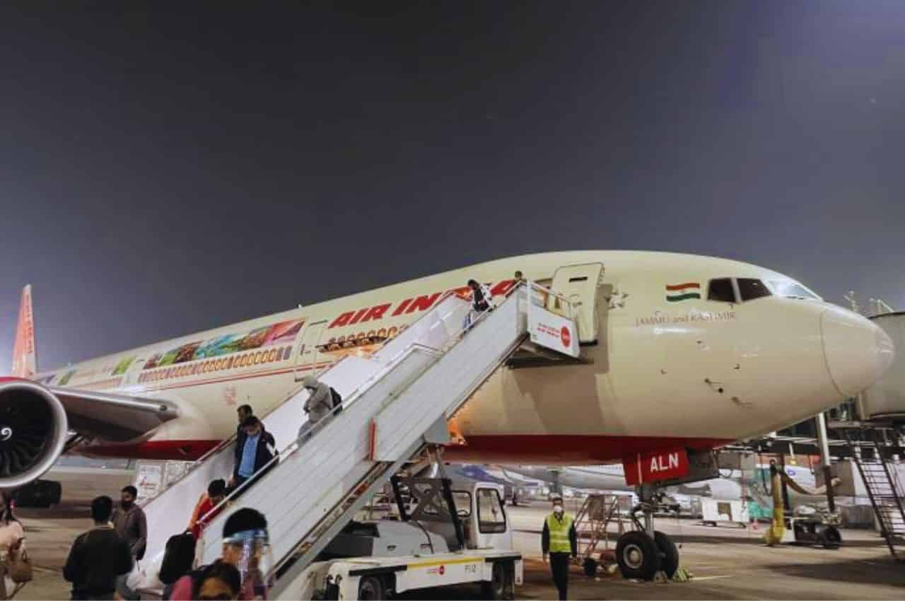 Air India Delhi-London flight incident