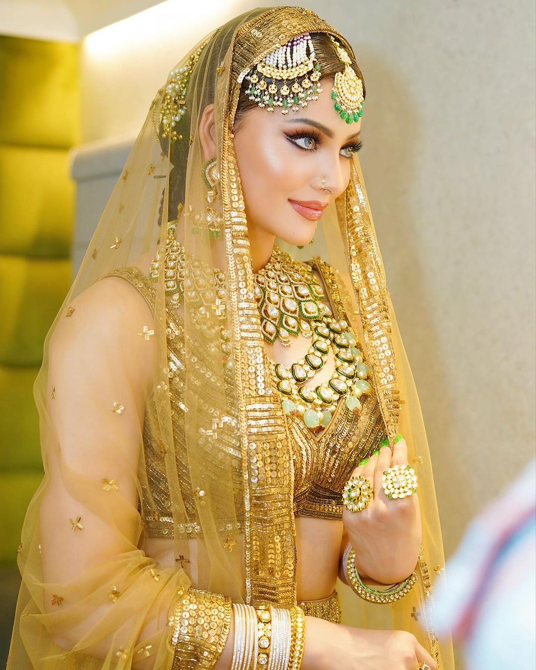 उर्वशी रौतेला 